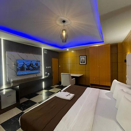 Presken Hotel At International Airport Road Ikeja Bagian luar foto