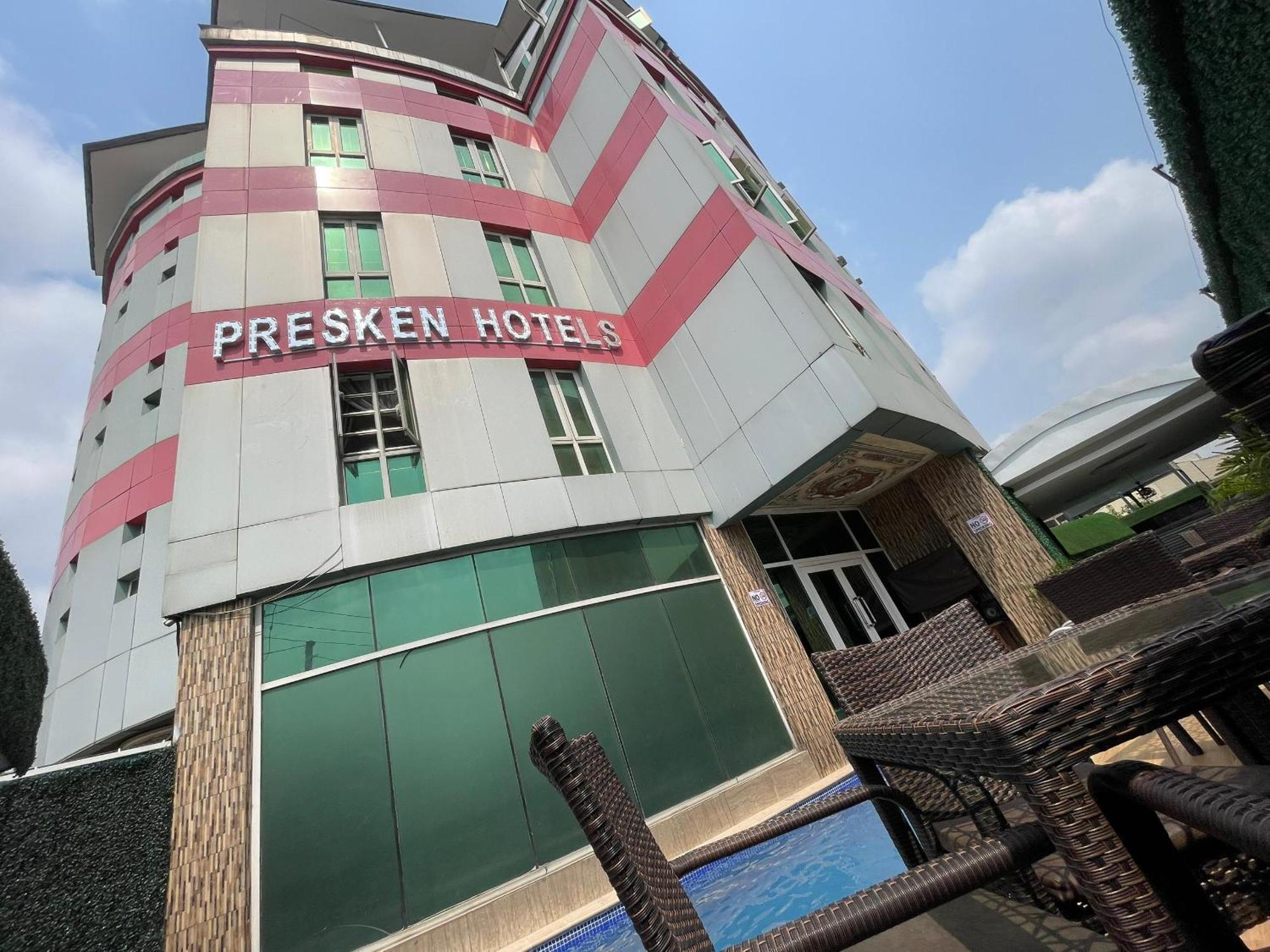Presken Hotel At International Airport Road Ikeja Bagian luar foto