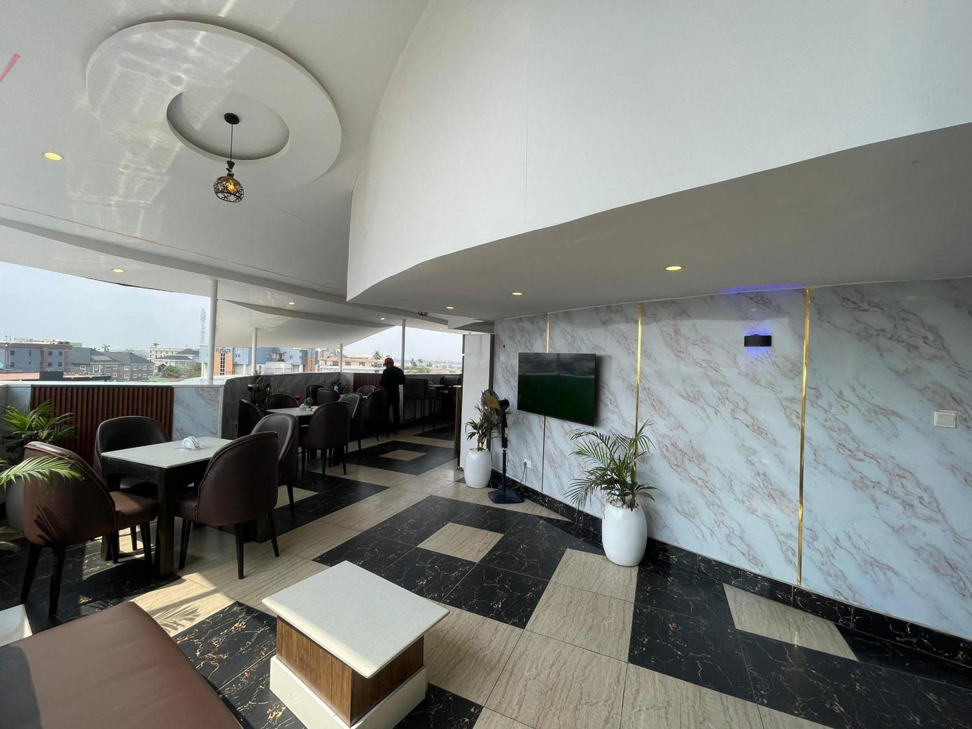 Presken Hotel At International Airport Road Ikeja Bagian luar foto